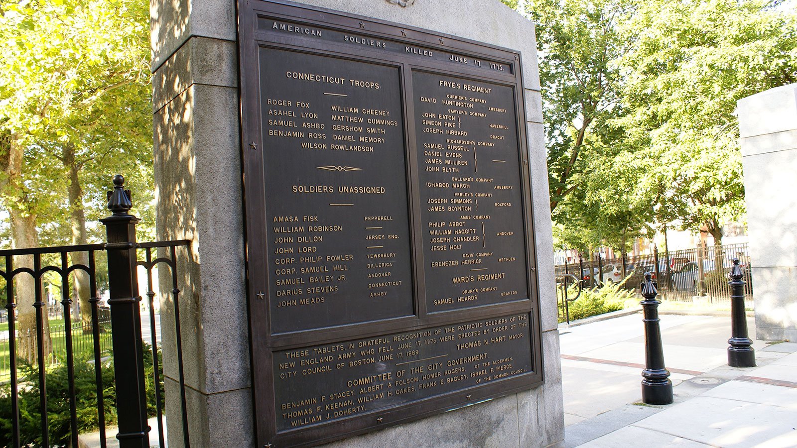 Plaque near the Massachusetts gate, outside the Bunker Hill Monument, commemorates the Revolutionary soldiers killed at the Battle of Bunker Hill