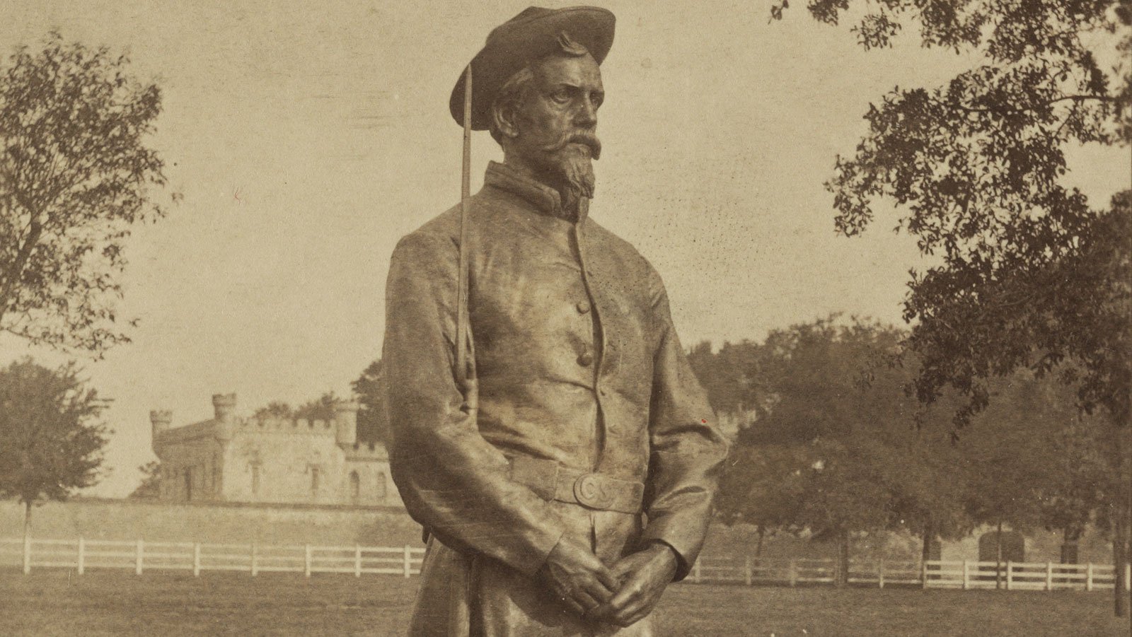 A standing Confederate soldier by sculptor David Richards