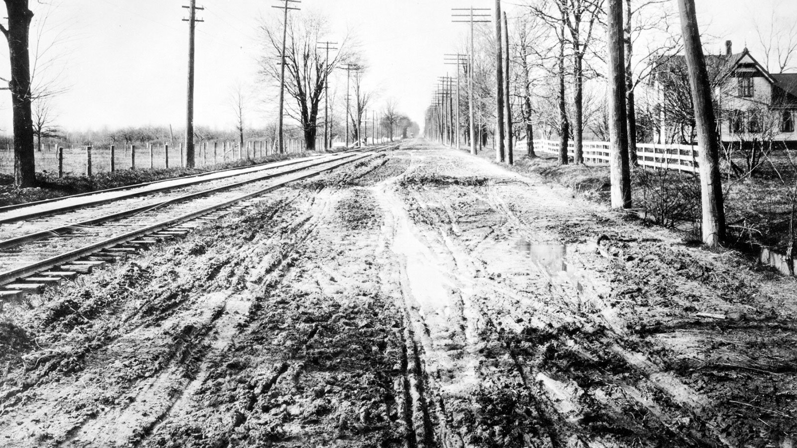 Woodward Avenue between Six and Seven Mile roads in 1908