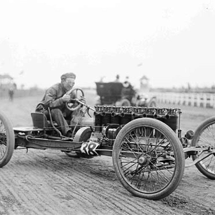 Carl Fisher at the Harlem racetrack near Chicago, Illinois, 1903