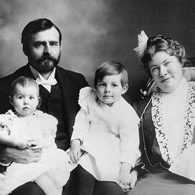 Hemingway family portrait. From left to right: Ursula, Clarence, Ernest, Grace, and Marcelline Hemingway, October 1903. Photo: Courtesy Ernest Hemingway Collection. John F. Kennedy Presidential Library and Museum, Boston
