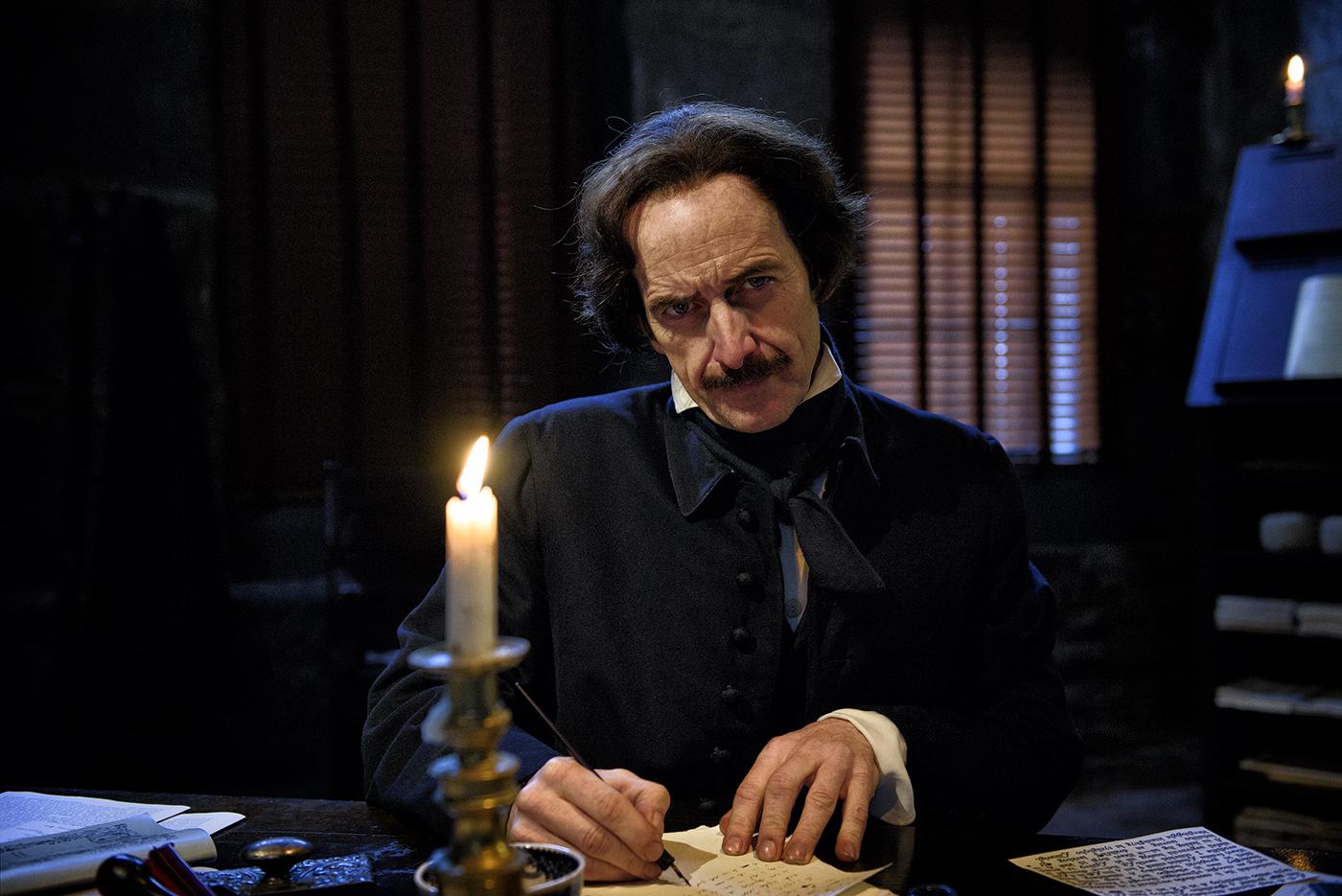 Denis O'Hare as Edgar Allen Poe. Photo: Liane Brandon