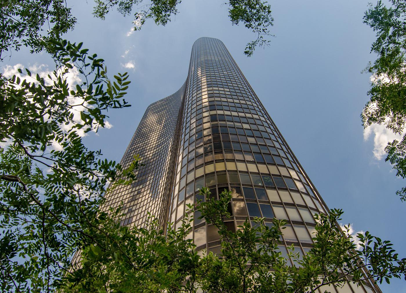 Lake Point Tower in Chicago. Photo: Eric Allix Rogers