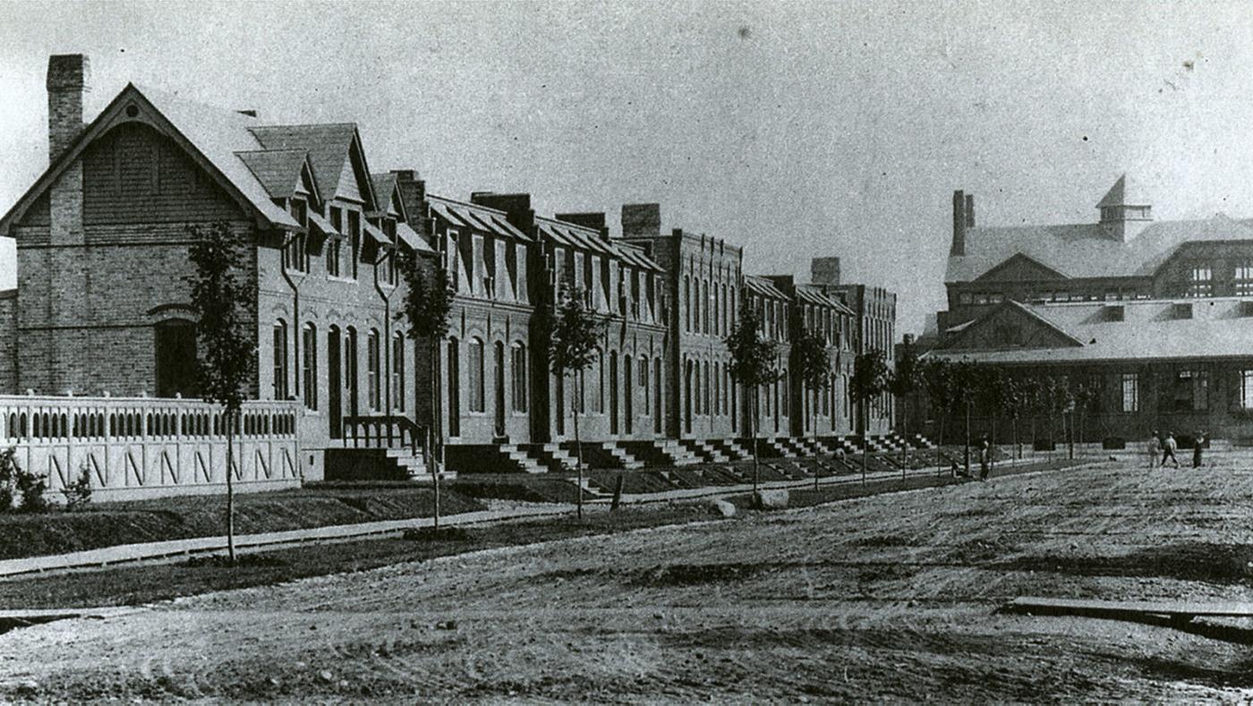 A row of houses for workers in Pullman. Photo: Courtesy Chicago History Museum
