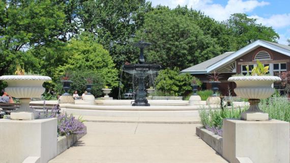 Chicago's Wicker Park fountain