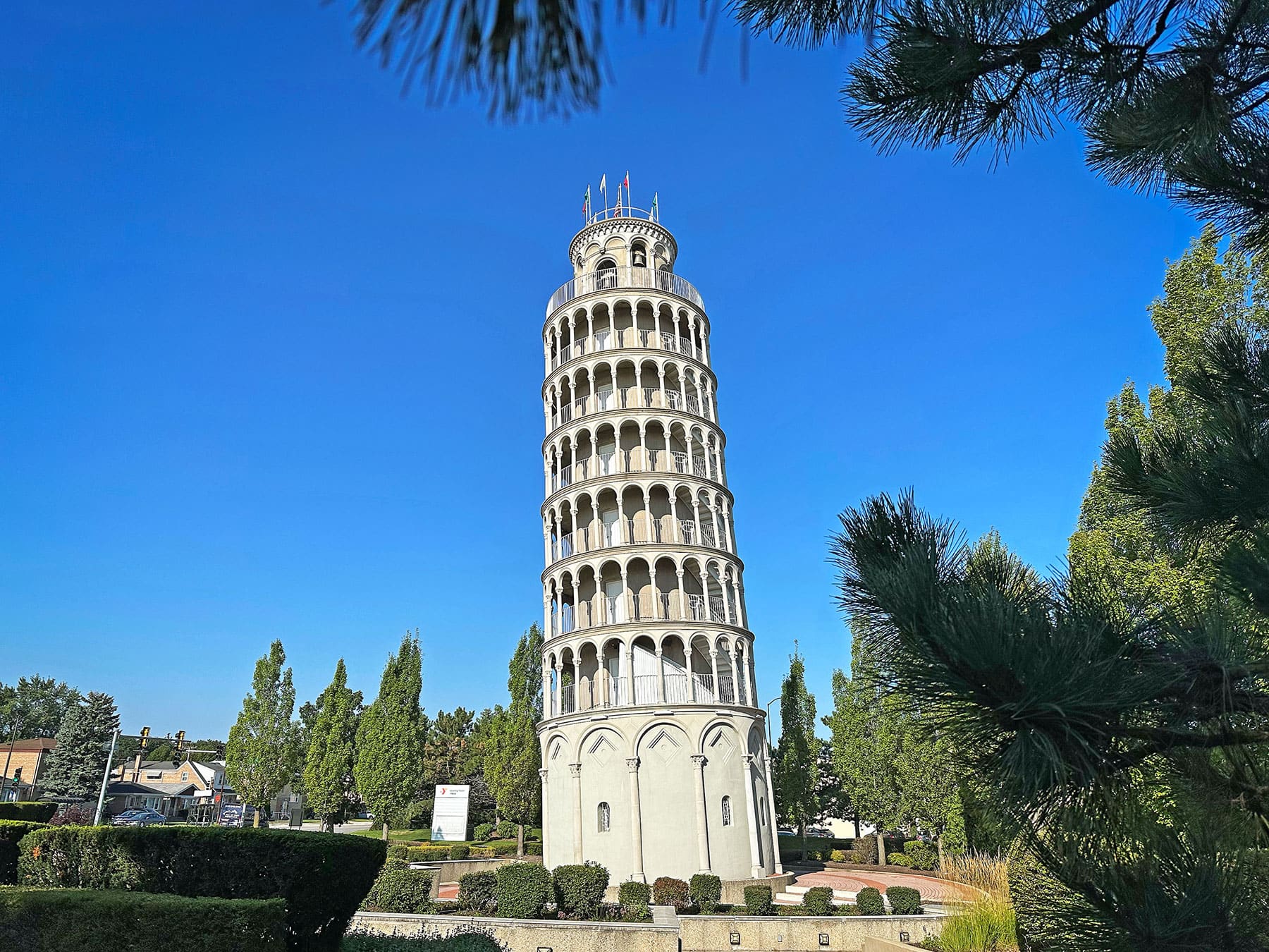 Stylized picture of the The Leaning Tower of Niles