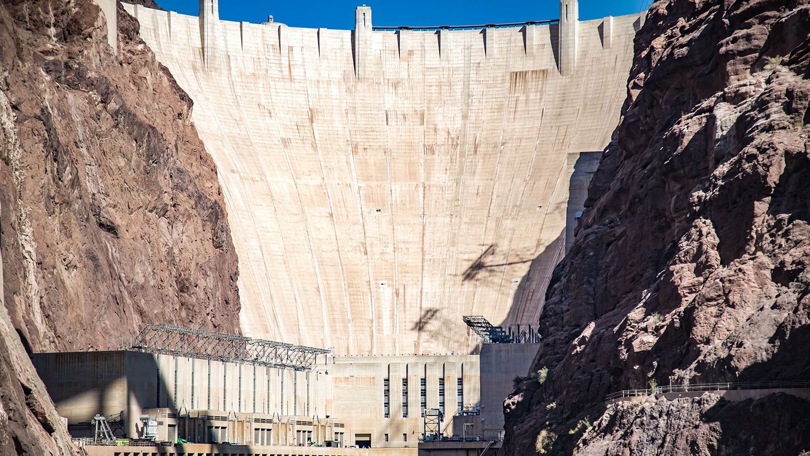 The Hoover Dam with the Hoover Dam Bypass in the foreground, 2017