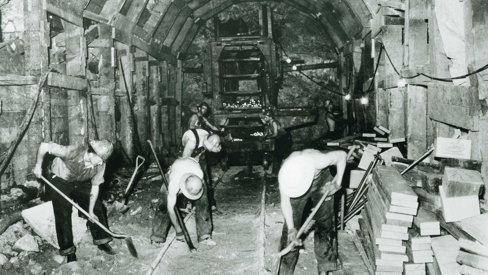 Tunneling the San Jacinto Tunnel