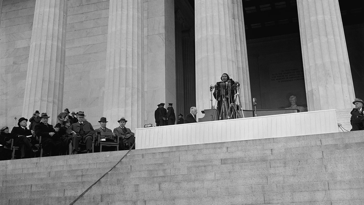 Marian Anderson sings at the Lincoln Memorial