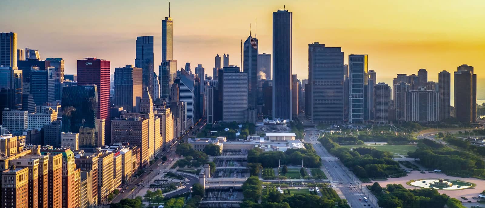 Downtown Chicago near sunrise with view of Grant Park