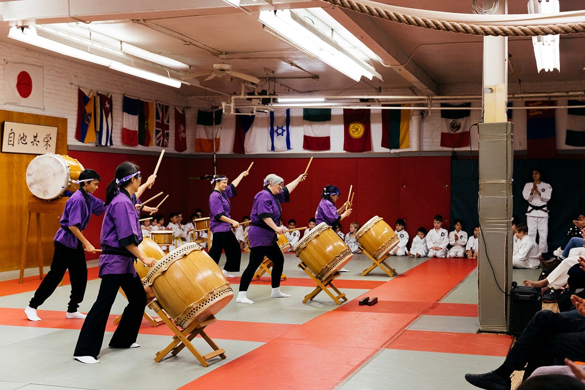 Multiple kaiko drummers performing