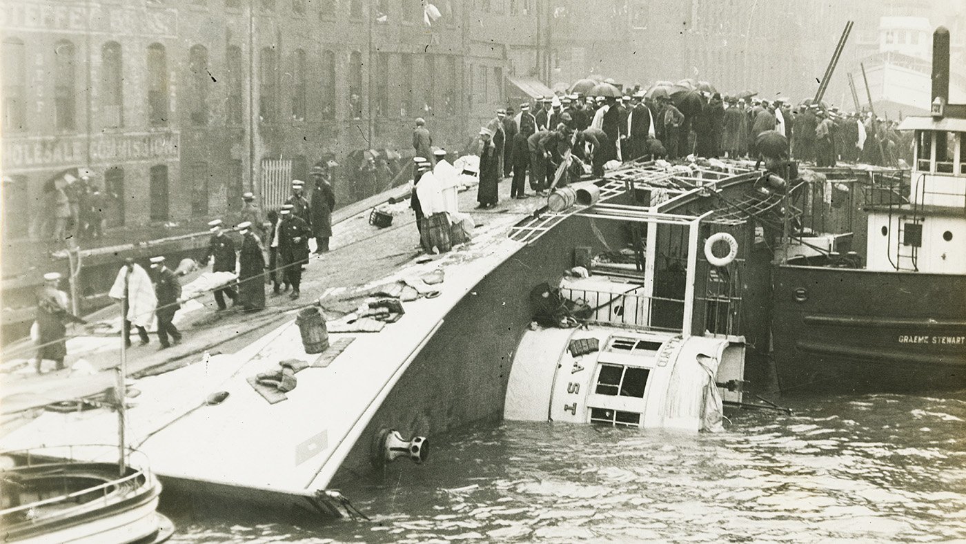 On This Day in 1915, The SS Eastland Capsized on the Chicago River ...