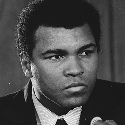 Muhammad Ali speaking about his upcoming heavyweight fight with Chuck Wepner at a press conference at the Regency Hyatt hotel, 151 East Wacker Drive. Chicago, Illinois, January 24, 1975. Photo: ST-19130559-0003, Chicago Sun-Times collection, Chicago History Museum