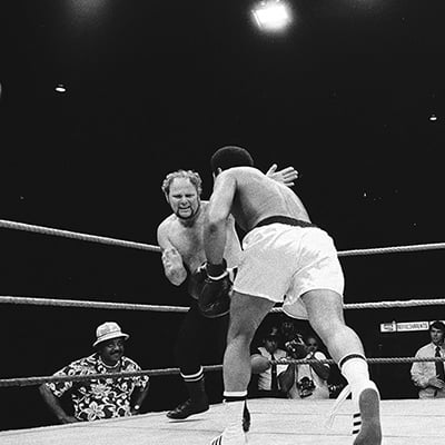 Muhammad Ali training match with Kenny Jay, Chicago, Illinois on June 10, 1976. Photo: ST-19130549-0025, Chicago Sun-Times collection, Chicago History Museum