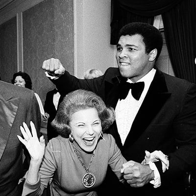 Muhammad Ali, Ann Landers, and others attend an 'Outstanding Chicagoans of Today' awards dinner sponsored by the Chicago Chapter of the National Multiple Sclerosis Society at the Palmer House, 17 East Monroe Street, Chicago, Illinois on November 17, 1977. Photo: ST-70005230-0009, Chicago Sun-Times collection, Chicago History Museum