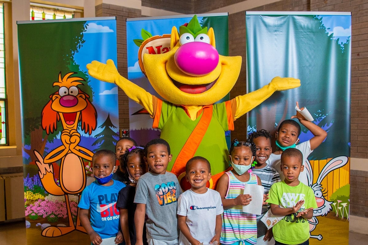 Nature Cat Mascot with children at WTTW Kids Learn & Play event