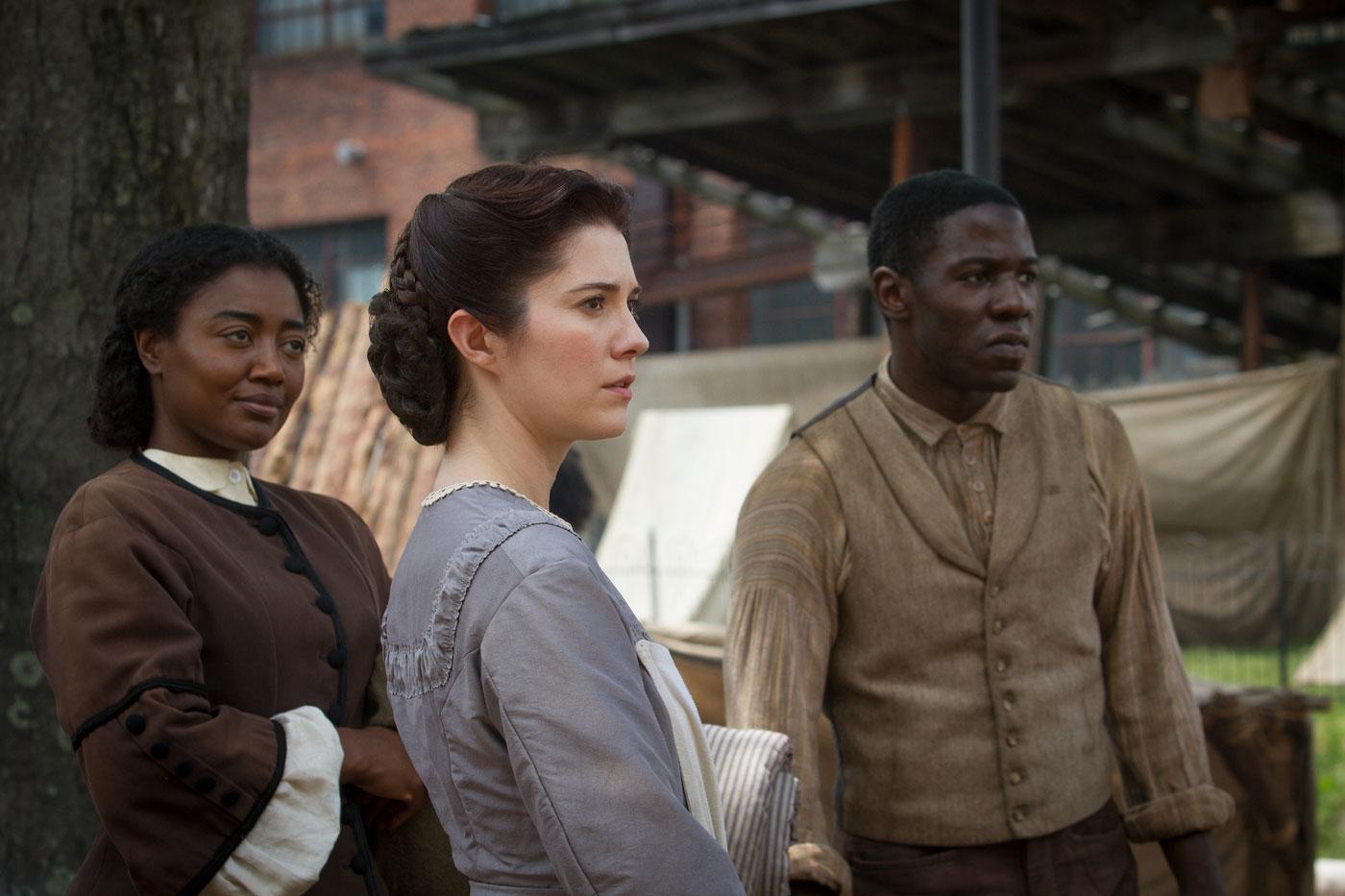Charlotte Jenkins, Mary Phinney, and Samuel Diggs on 'Mercy Street.' (Courtesy of PBS/Erik Heinila)