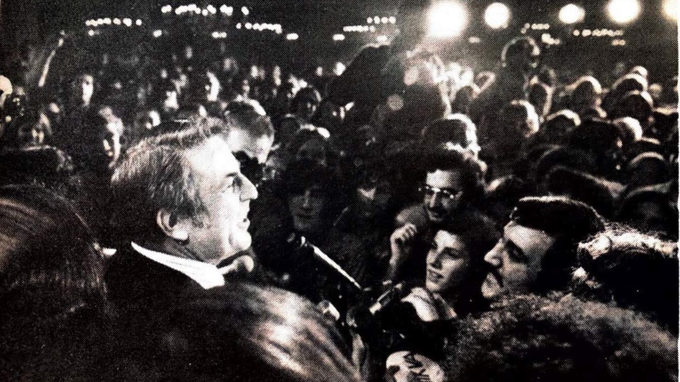 Abner Mikva in a crowd. Photo: Courtesy Mikva Family