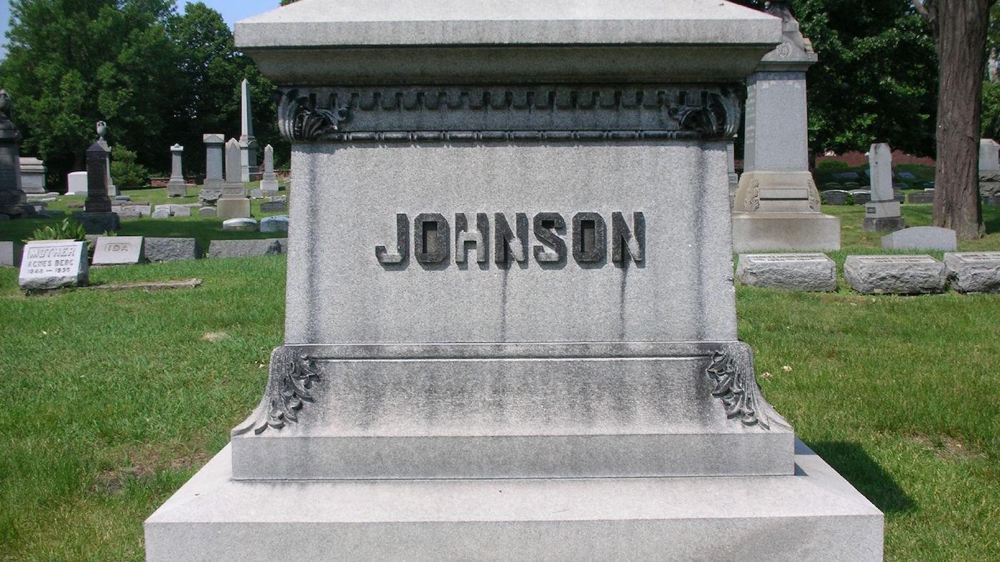 Jack Johnson's grave in Graceland Cemetery. Photo: Flickr/Richie Diesterheft