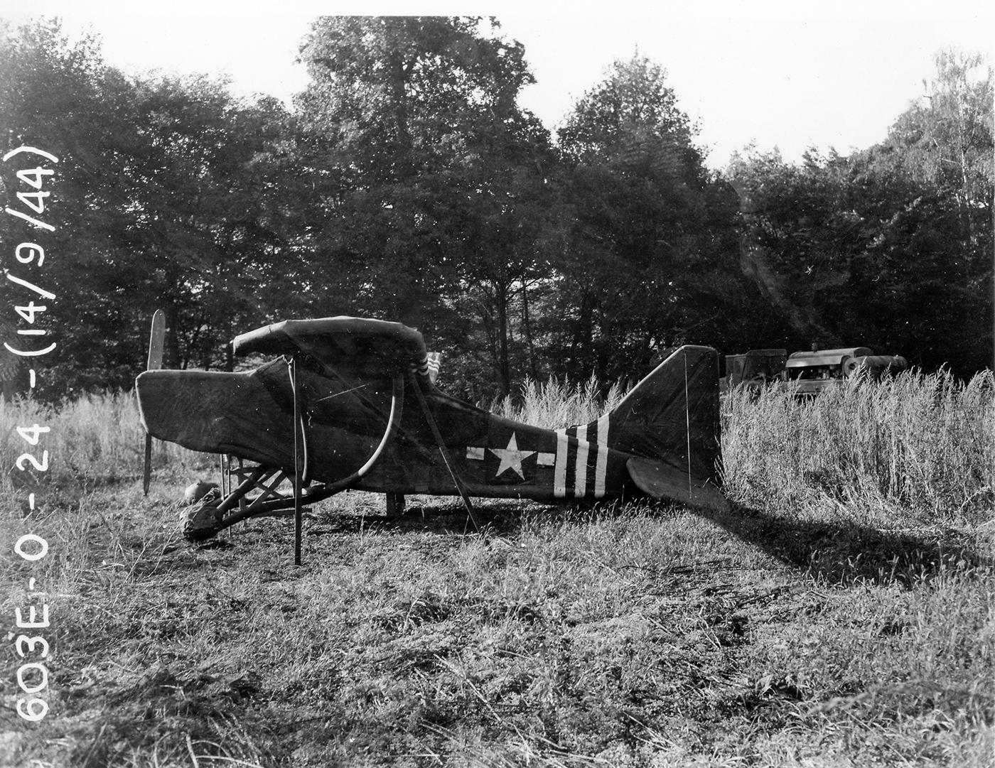 Dummy L-5 Observation plane; National Archives