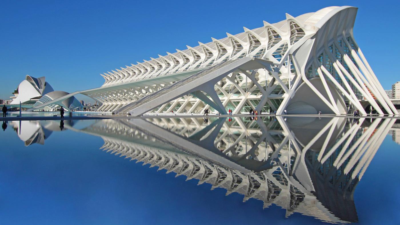 Santiago Calatrava's El Museu de les Ciències Príncipe Felipe in Valencia. Photo: Wikimedia Commons, user: HuseyinUlucay