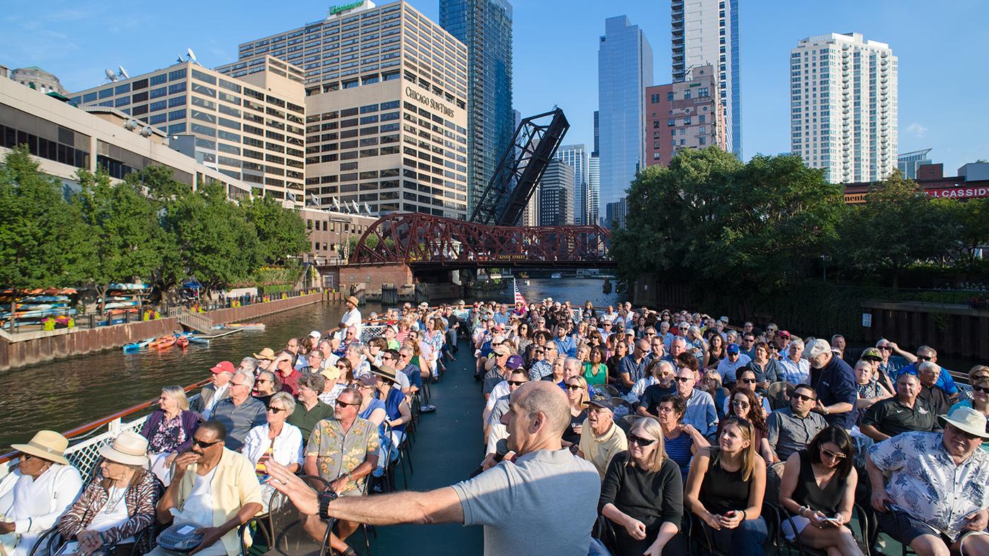 The Chicago River Tour with Geoffrey Baer. Photo: Ken Carl
