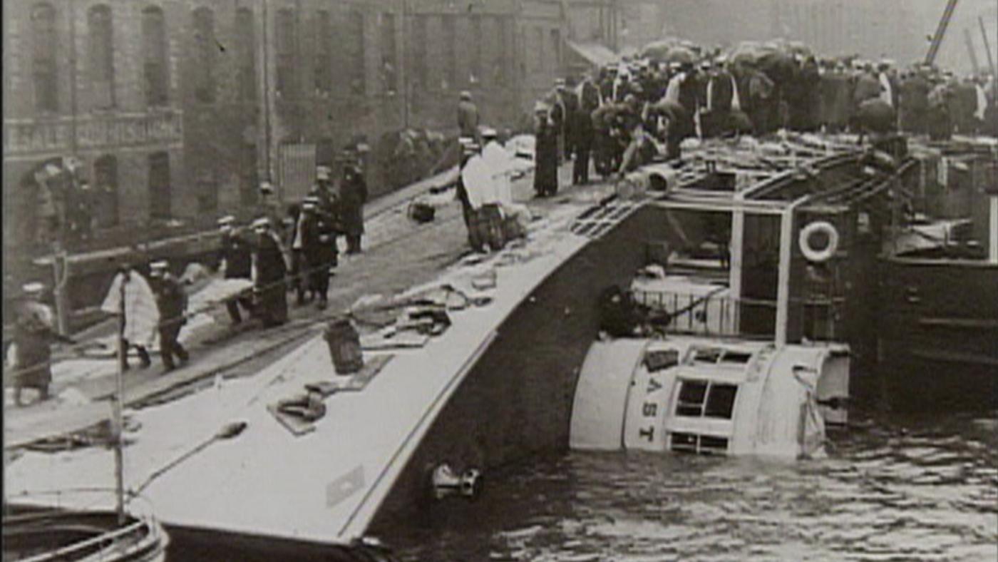 The Eastland Disaster on the Chicago River