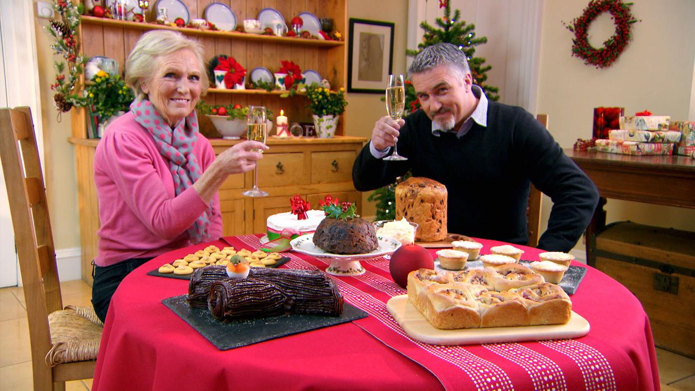 Mary Berry and Paul Hollywood in the Great British Baking Show Masterclass Christmas Special. Photo: Love Productions 