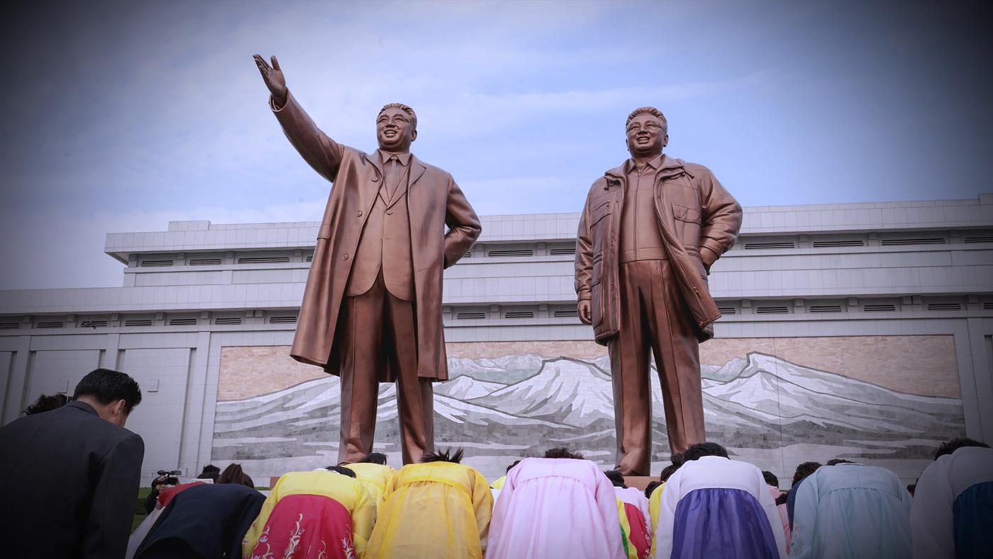 Statues of Kim Il Sung and Kim Jong Il. Photo: Getty Images
