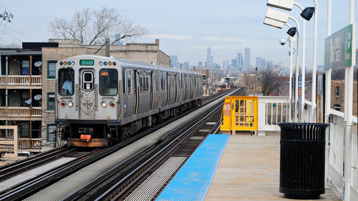 The CTA Green Line at 51st Street. Photo: Cragin Spring/Wikimedia Commons