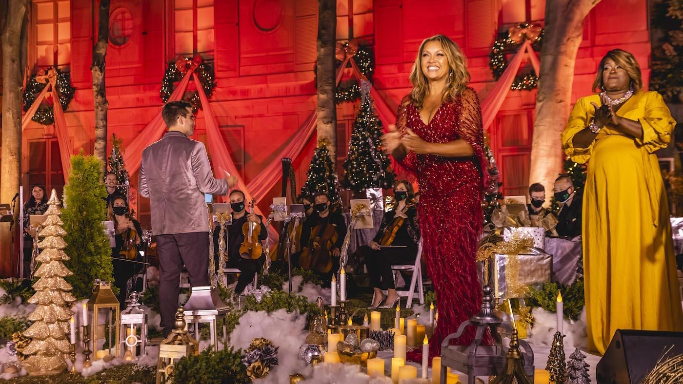 Ella Wishes You a Swingin' Christmas. Photo: Kevin Parisi/American Pops Orchestra
