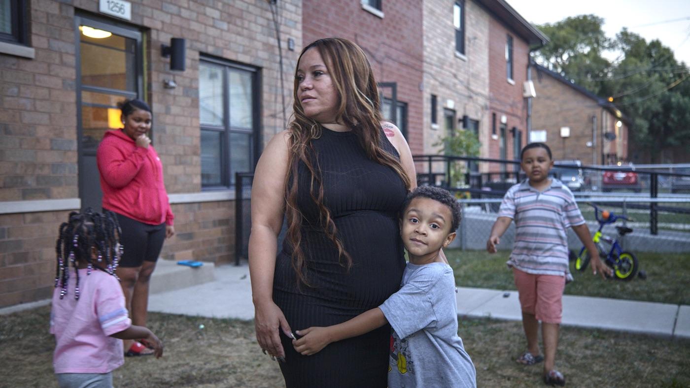 Melissa Fonseca in FIRSTHAND: Living in Poverty. Photo: WTTW/Liam Alexander