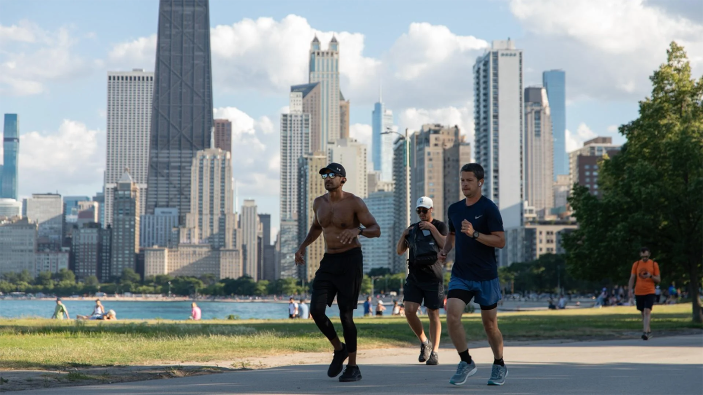 People jogging on Chicago's lakefront near North Avenue Beach