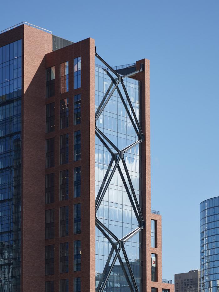 The steel braces on 800 Fulton Market subtly move as the temperature changes throughout the day or year. Photo: Courtesy SOM