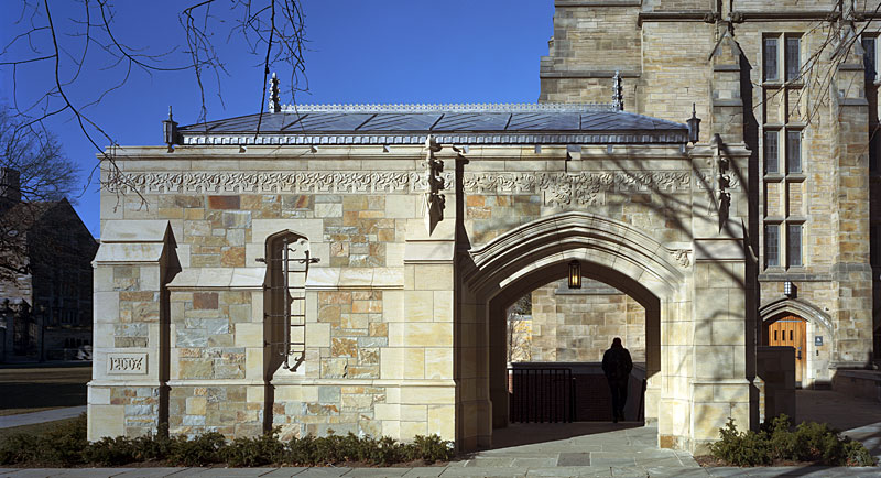 Bass Library, Yale